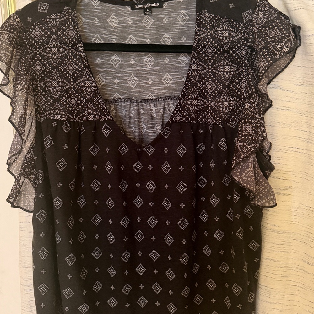 Studio Black and White Patterned Blouse